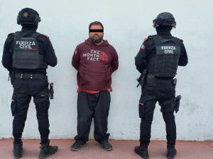 Detienen a hombre que irrumpió con arma blanca junta vecinal   